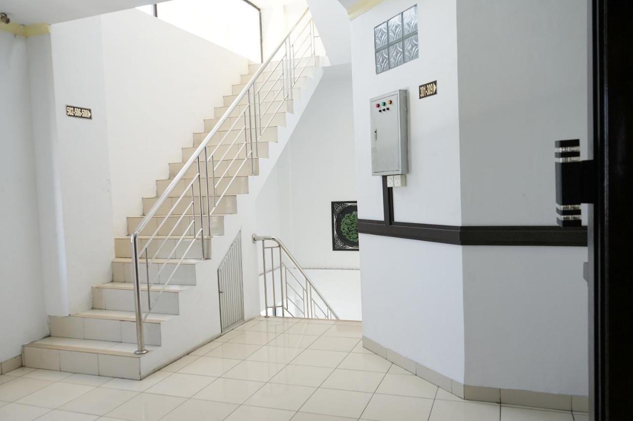 Oyo 2291 Hotel Bahagia Makassar Eksteriør bilde