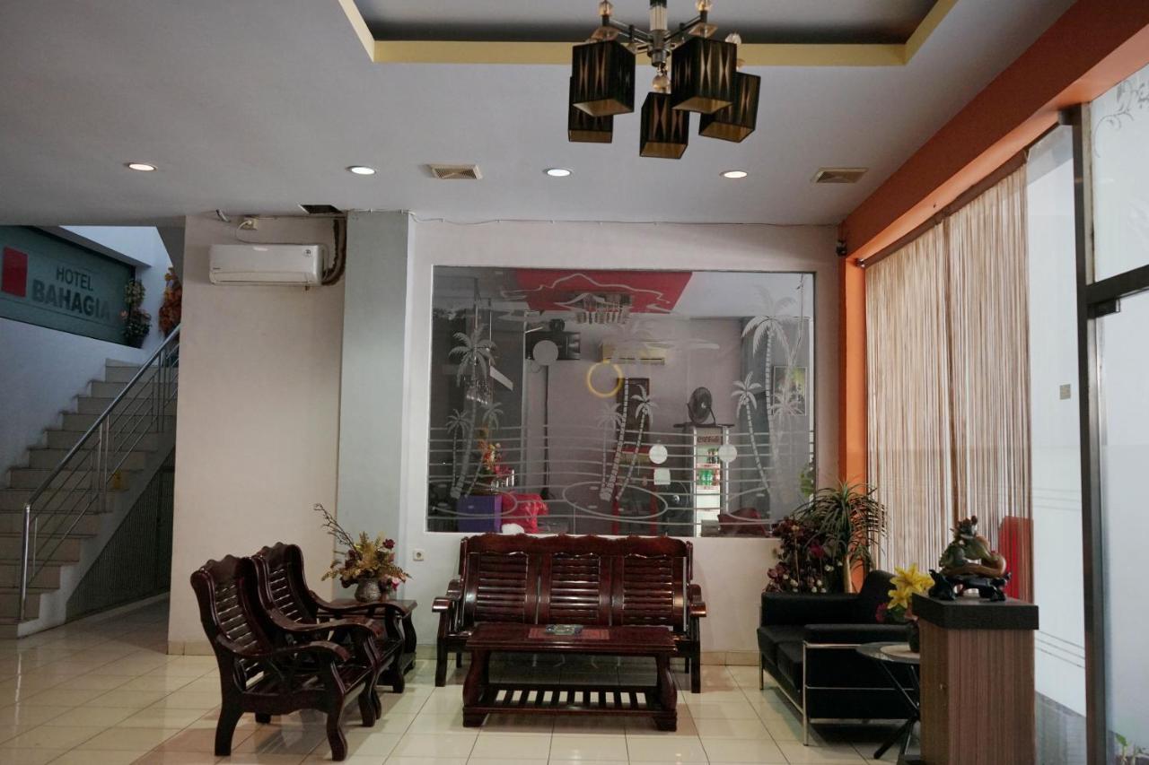 Oyo 2291 Hotel Bahagia Makassar Eksteriør bilde